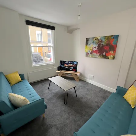 Newly Decorated 5-Bed Hackney Townhouse Villa London Exterior photo