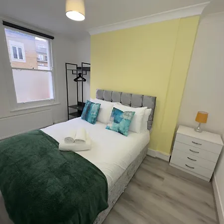 Newly Decorated 5-Bed Hackney Townhouse Villa London Exterior photo